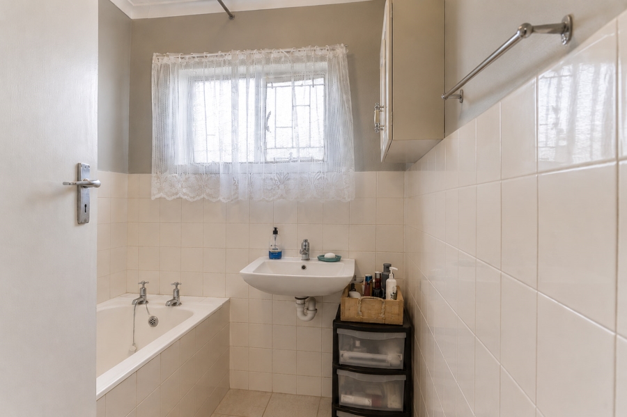 3 Bedroom Property for Sale in Strand North Western Cape